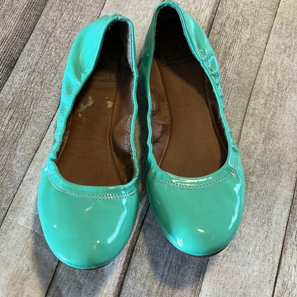 Lucky Brand Mint Green Flats Size 8 - Picture 1 of 7